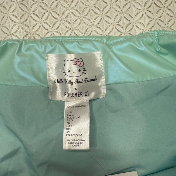 Hello Kitty x Forever 21 Mint Puffer Skirt Bows Charms Kawaii Sanrio - Picture 5 of 5